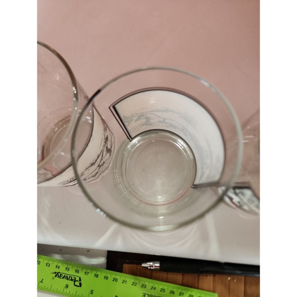 Currier and Ives Christmas Glasses Sleigh Ride Drink Glass Cups Vintage Set Of 4 - Picture 8 of 8